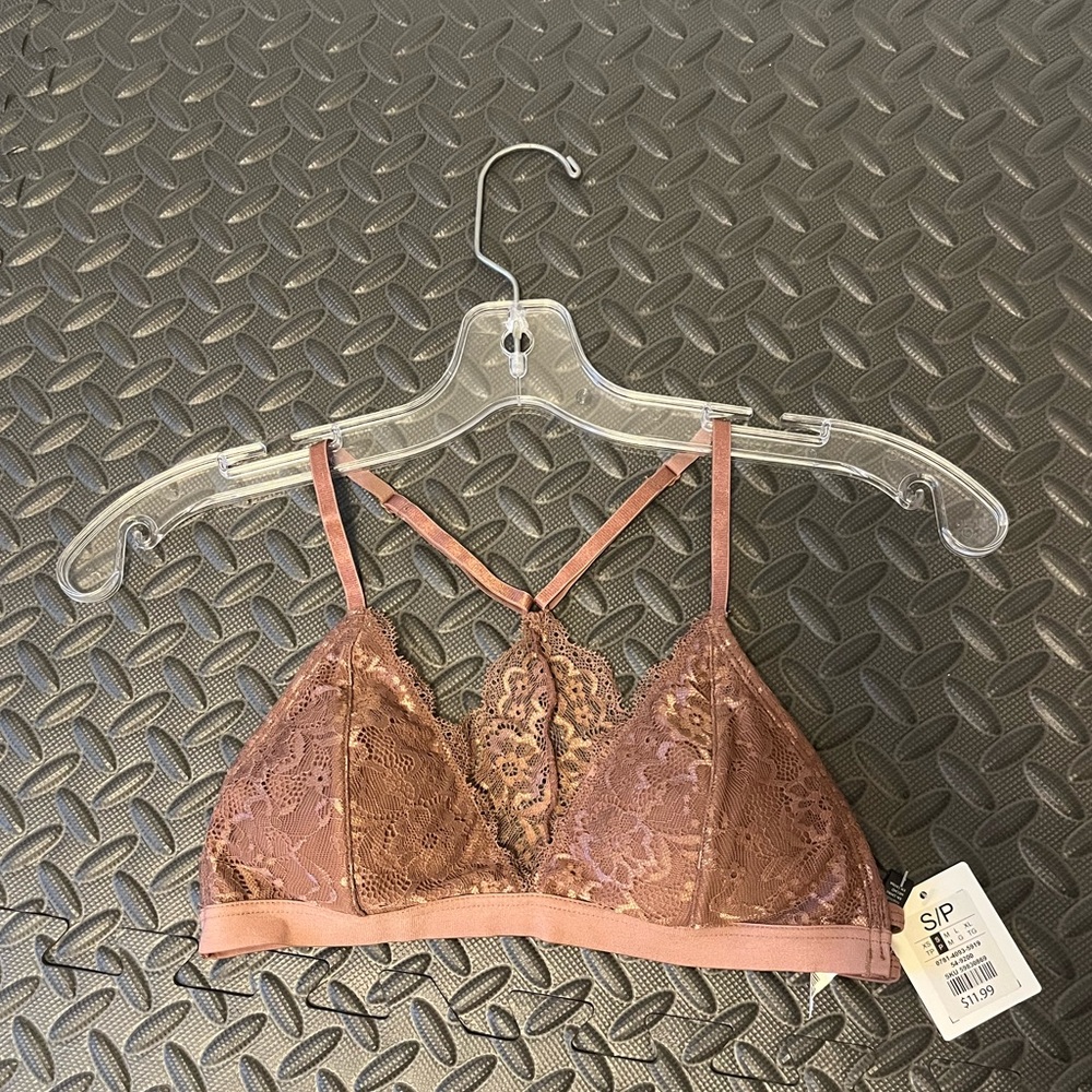 Lace Bralette in Dark Pink